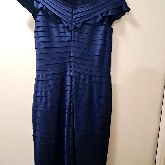JS Collections tiered off shoulder dress - Picture 3 of 3